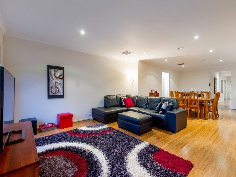 6 Bonacci Place, Langwarrin VIC 3910