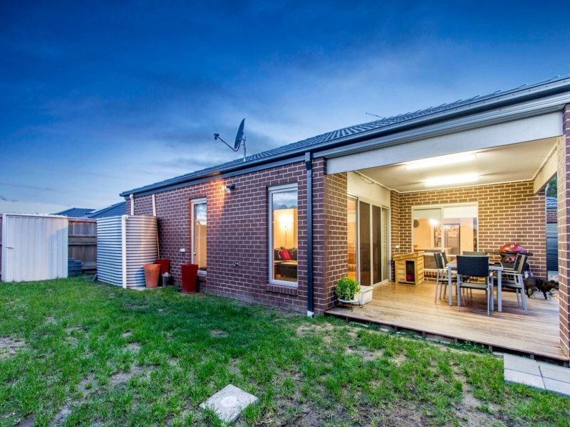 6 Bonacci Place, Langwarrin VIC 3910
