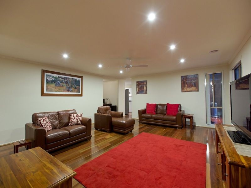 23 Pepperbush Cres, Langwarrin VIC 3910
