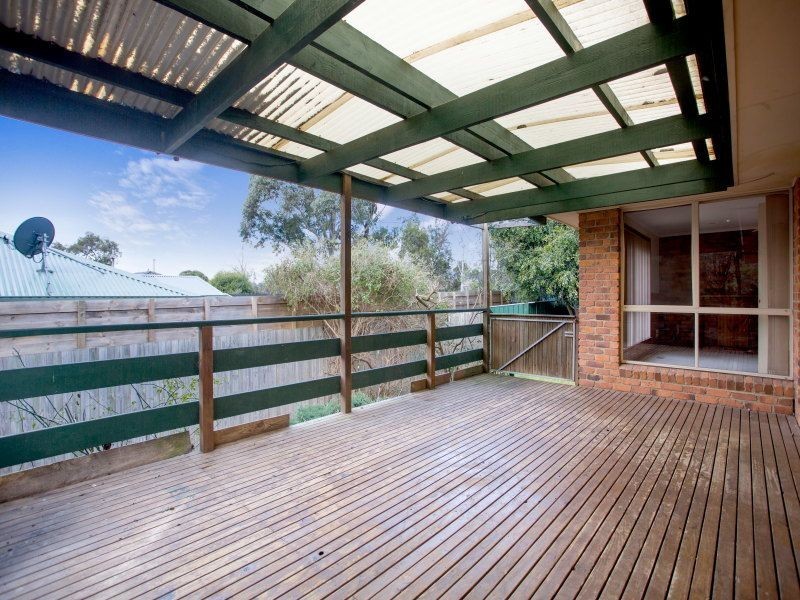 5 Gum Nut Drive, Langwarrin VIC 3910