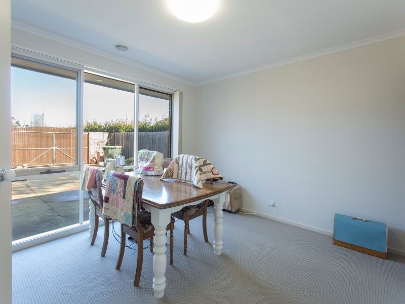 7 Dunmore Close, Langwarrin VIC 3910