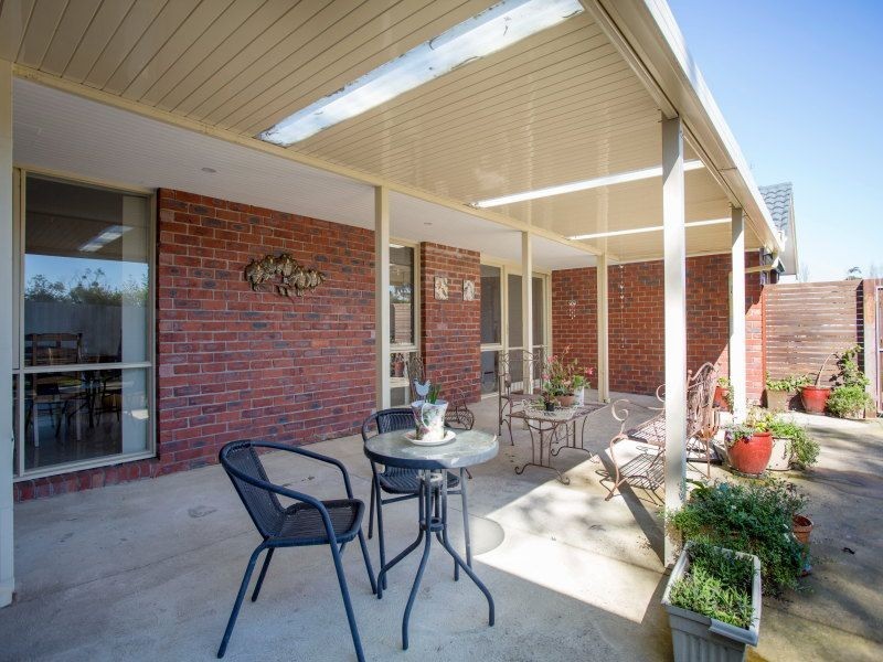 7 Dunmore Close, Langwarrin VIC 3910