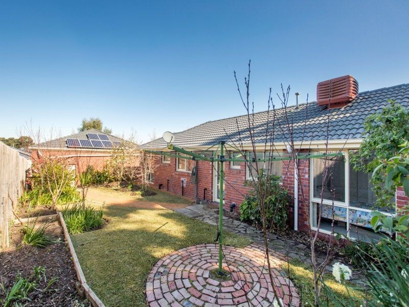 7 Dunmore Close, Langwarrin VIC 3910