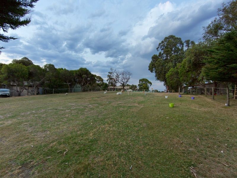 5 Grassmere Road, Langwarrin VIC 3910