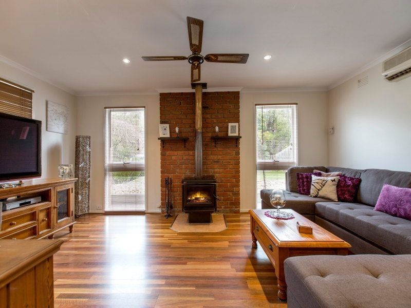 52 Lorraine Ave, Langwarrin VIC 3910