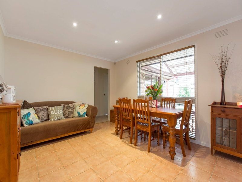 52 Lorraine Ave, Langwarrin VIC 3910