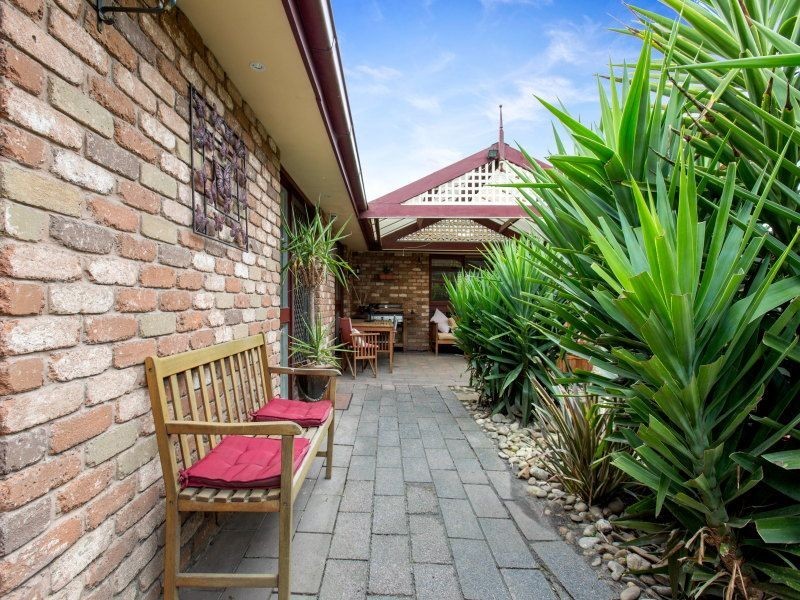 52 Lorraine Ave, Langwarrin VIC 3910