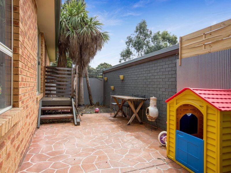 2/100 Cranbourne Road, Langwarrin VIC 3910