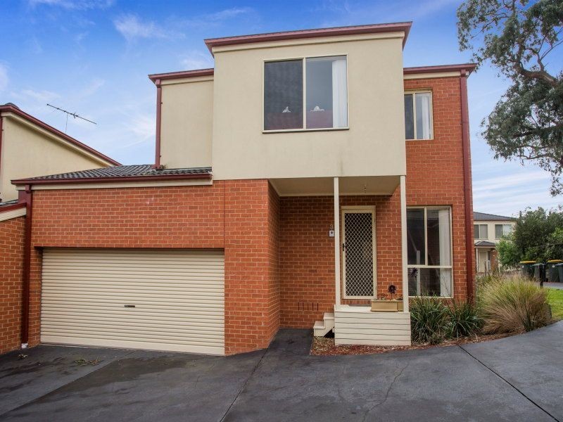 3/2 Edward Street, Langwarrin VIC 3910
