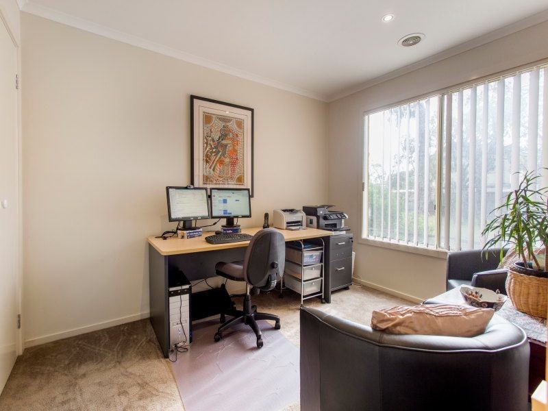 3/2 Edward Street, Langwarrin VIC 3910