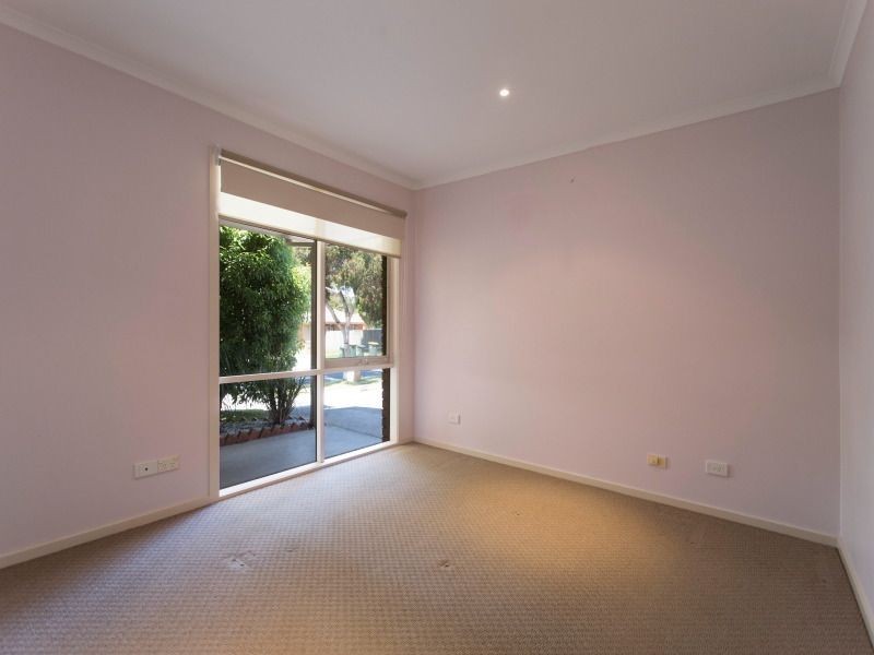 1/22 Dunn Crescent, Langwarrin VIC 3910