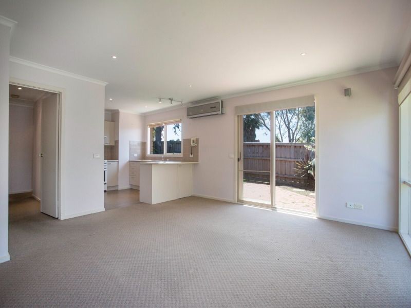 1/22 Dunn Crescent, Langwarrin VIC 3910