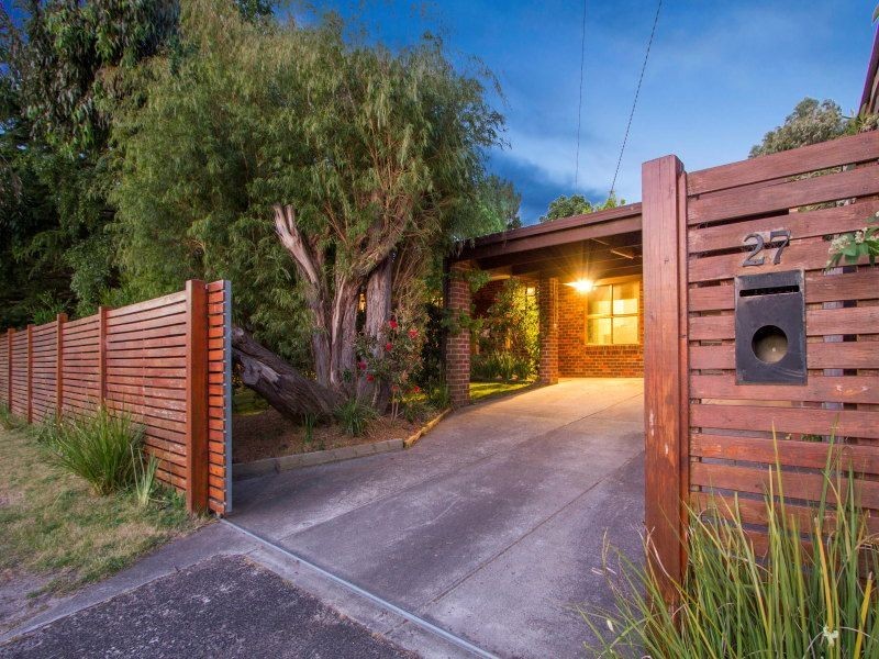 27 Anthony St, Langwarrin VIC 3910