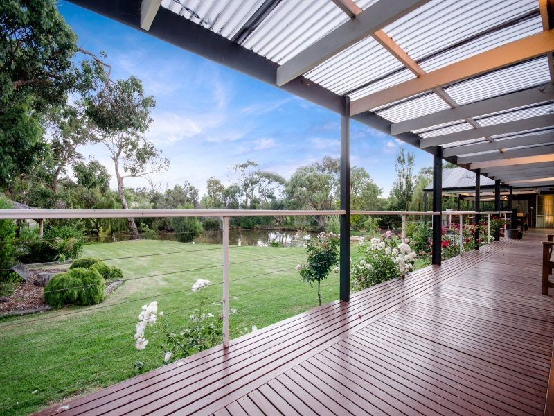 90 McClelland Drive, Langwarrin VIC 3910