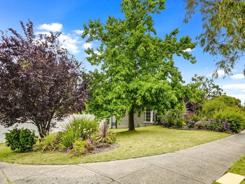 6 Fernwood Drive, Langwarrin VIC 3910