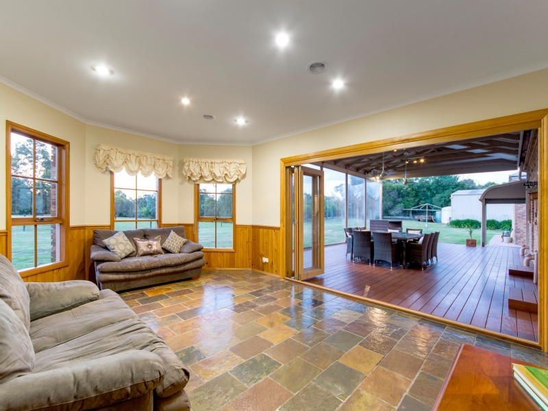 21 Grassmere Rd, Langwarrin VIC 3910