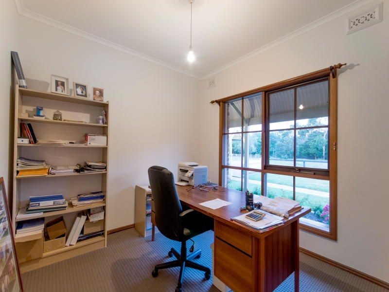 21 Grassmere Rd, Langwarrin VIC 3910