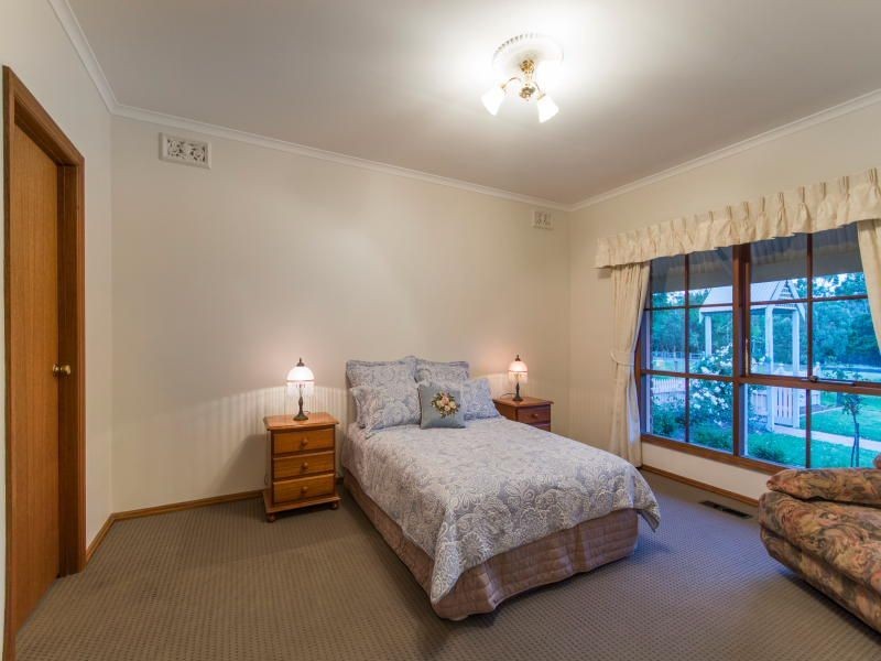 21 Grassmere Rd, Langwarrin VIC 3910