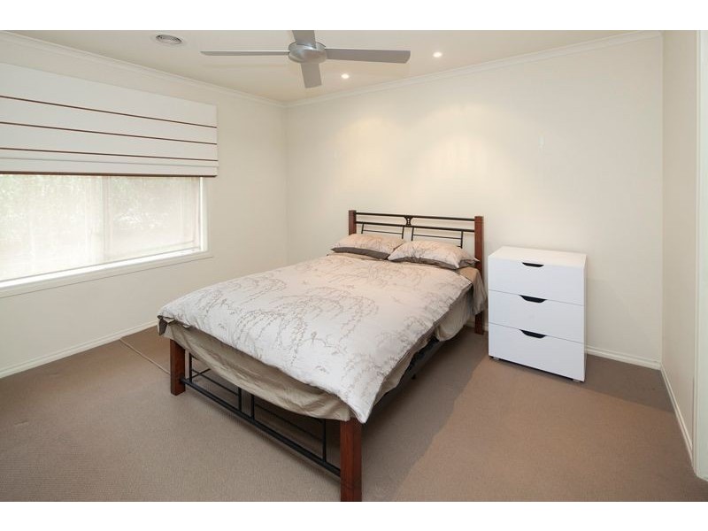 90 Huntingtower Crescent, Langwarrin VIC 3910