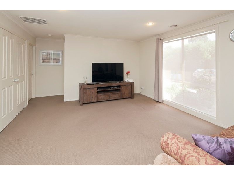 90 Huntingtower Crescent, Langwarrin VIC 3910