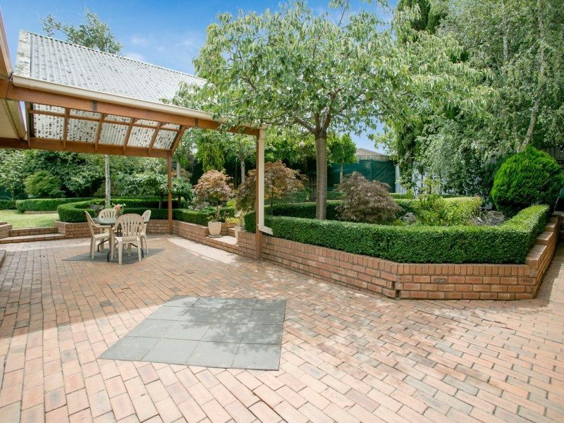 32 Green Acres Court, Langwarrin VIC 3910