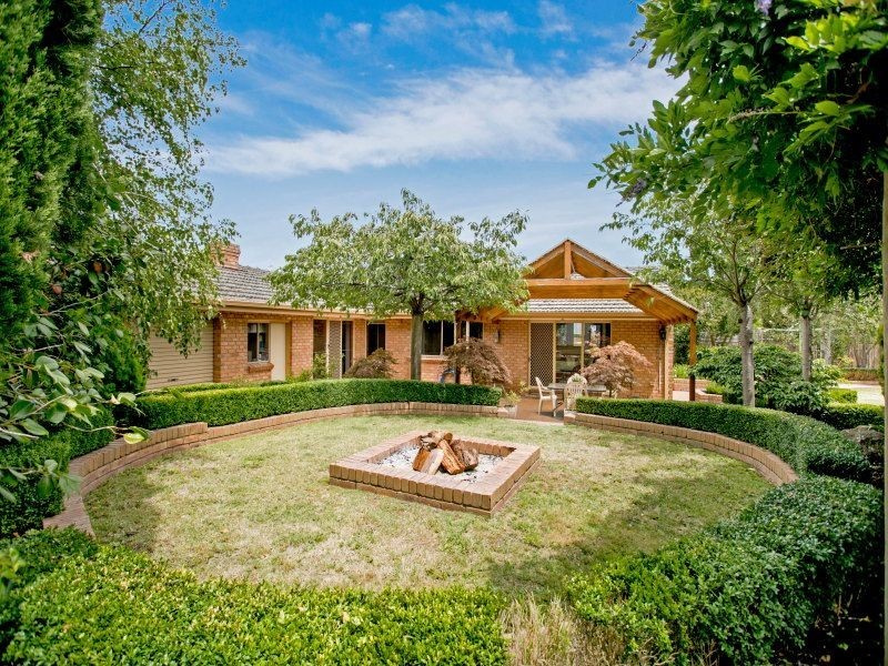 32 Green Acres Court, Langwarrin VIC 3910