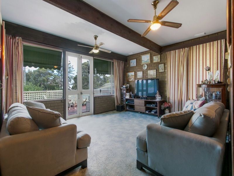 6 Ash Grove South, Langwarrin VIC 3910