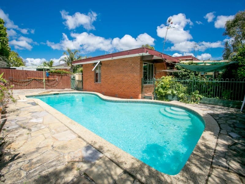 6 Ash Grove South, Langwarrin VIC 3910