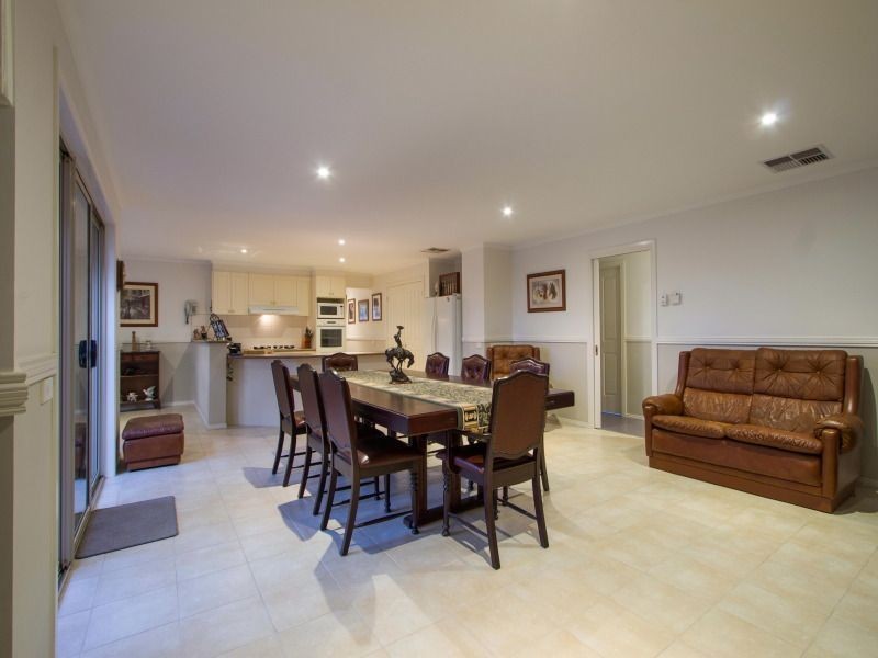 14 Collina Court, Langwarrin VIC 3910