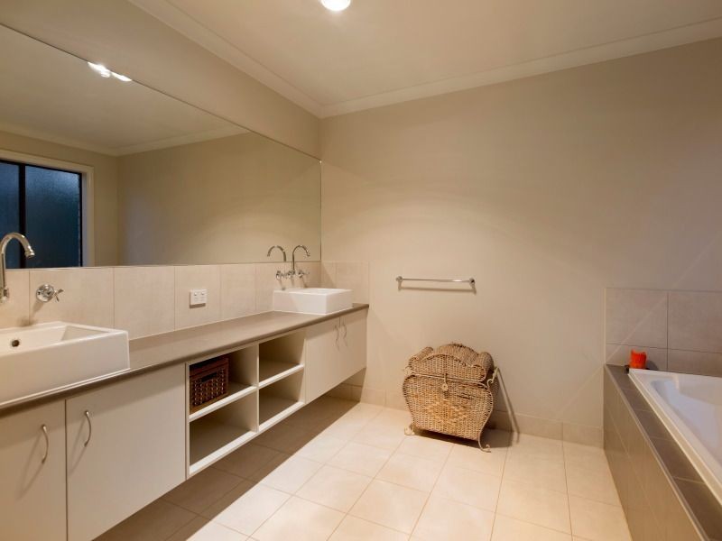 440 Robinsons Road, Langwarrin South VIC 3911