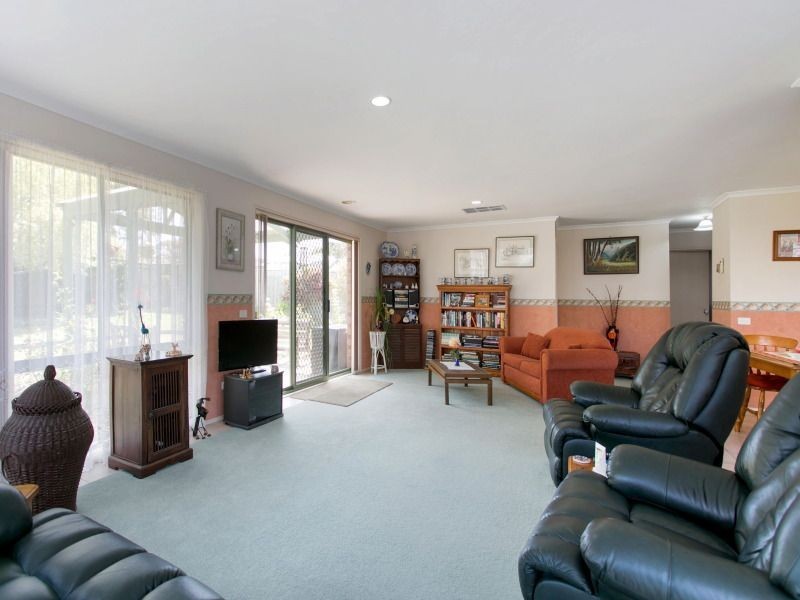 71 Granite Drive, Langwarrin VIC 3910
