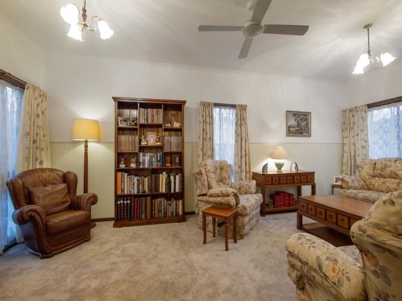 25 Poplar Grove, Langwarrin VIC 3910