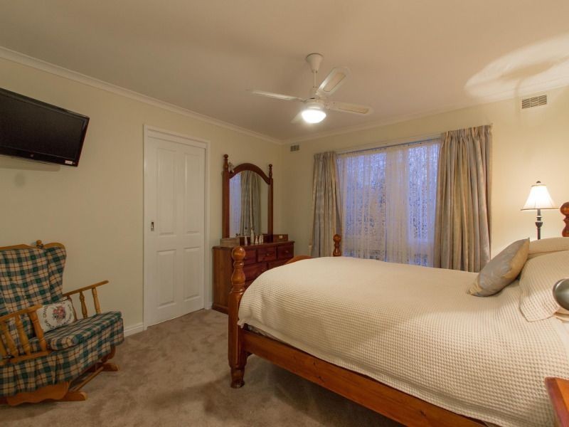 25 Poplar Grove, Langwarrin VIC 3910