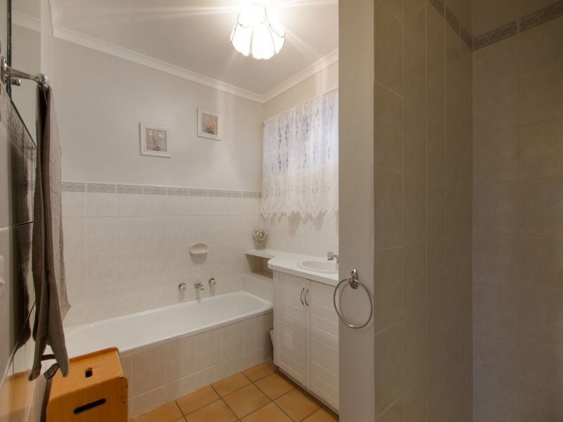 25 Poplar Grove, Langwarrin VIC 3910