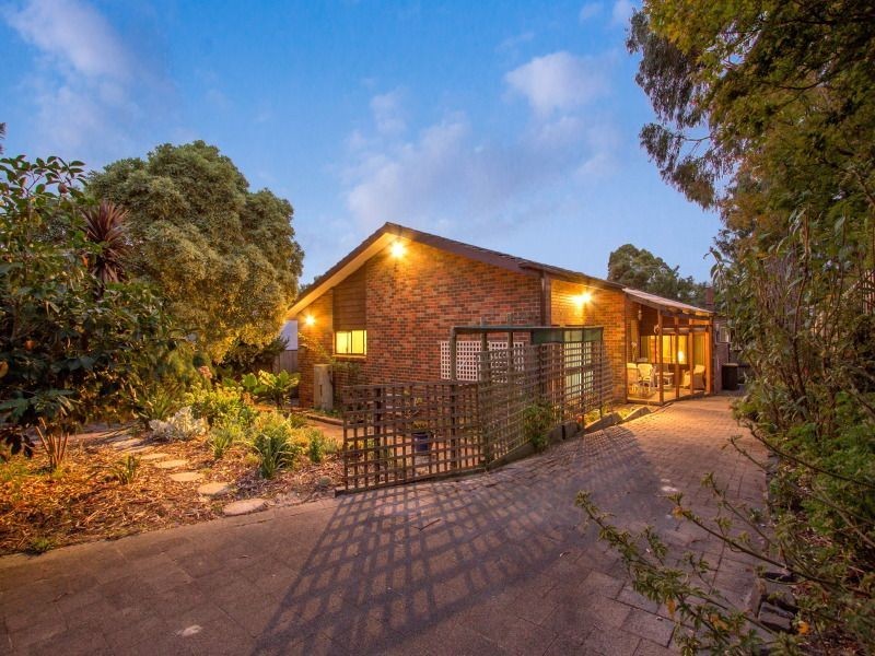 25 Poplar Grove, Langwarrin VIC 3910
