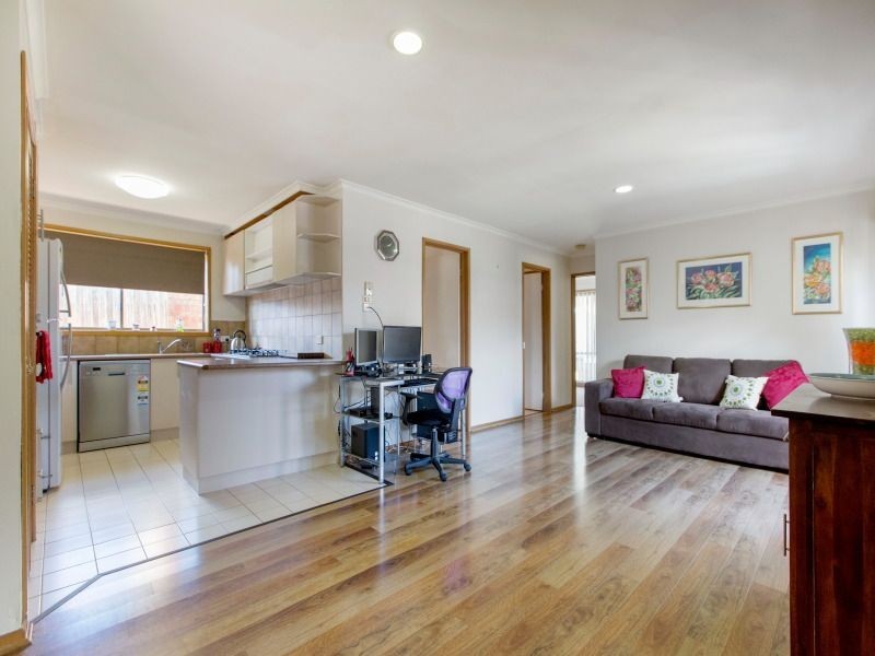 6 Belgrave Place, Carrum Downs VIC 3201