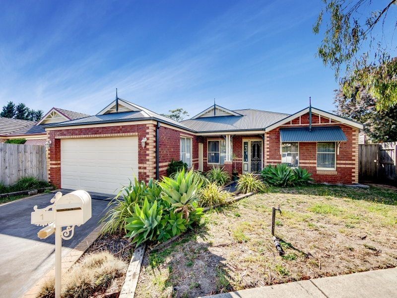 1 Little Acre Close, Langwarrin VIC 3910