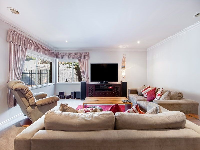 1 Little Acre Close, Langwarrin VIC 3910
