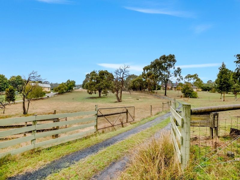 16 Kingston Road, Langwarrin VIC 3910
