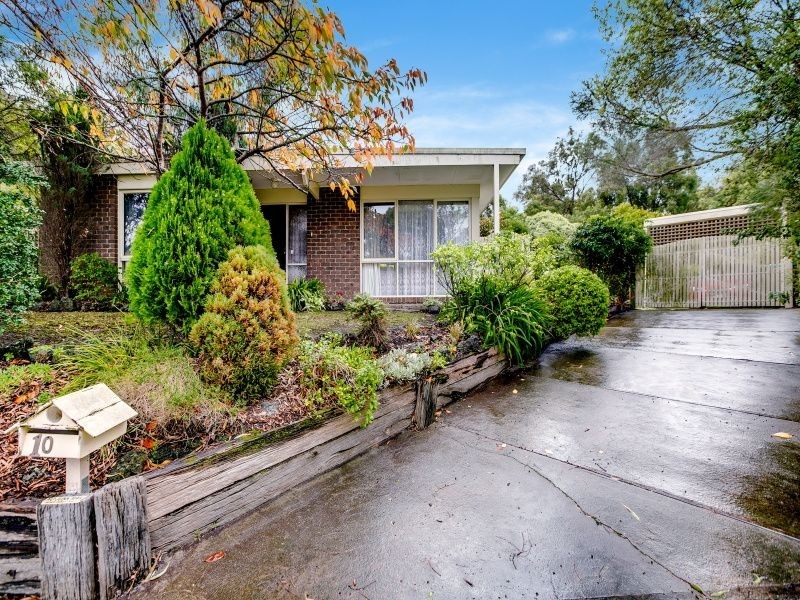 10 Danielle Court, Langwarrin VIC 3910