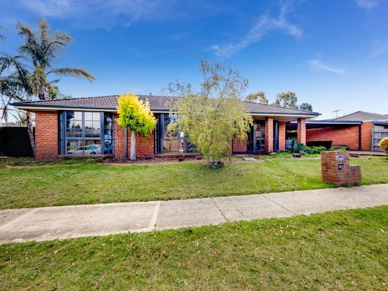 7 Dorchester Crescent, Carrum Downs VIC 3201
