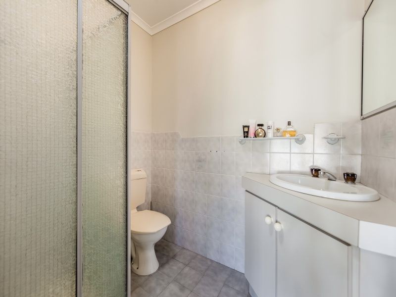 7 Dorchester Crescent, Carrum Downs VIC 3201