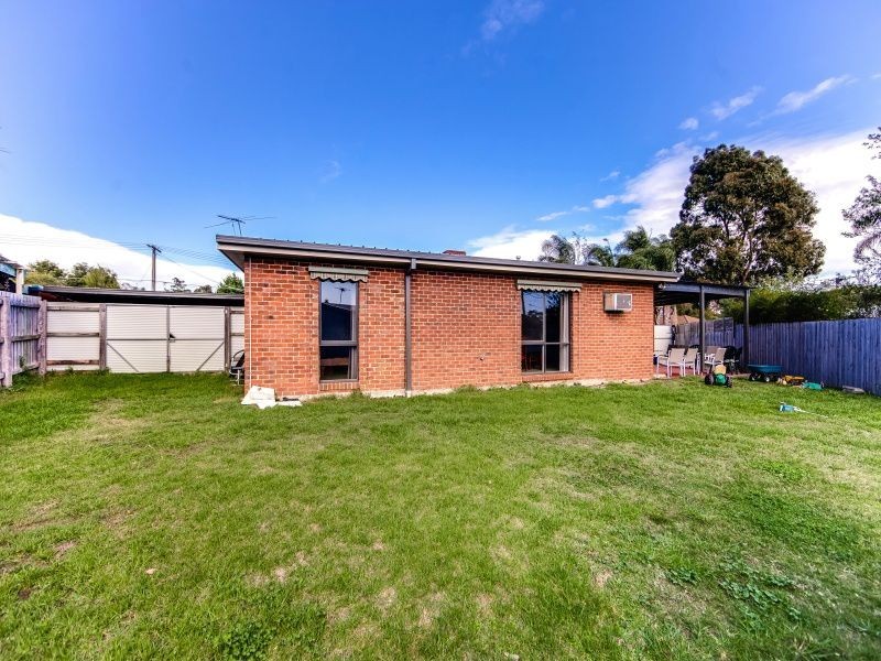 7 Dorchester Crescent, Carrum Downs VIC 3201