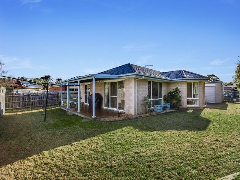 2 Norval Place, Langwarrin VIC 3910