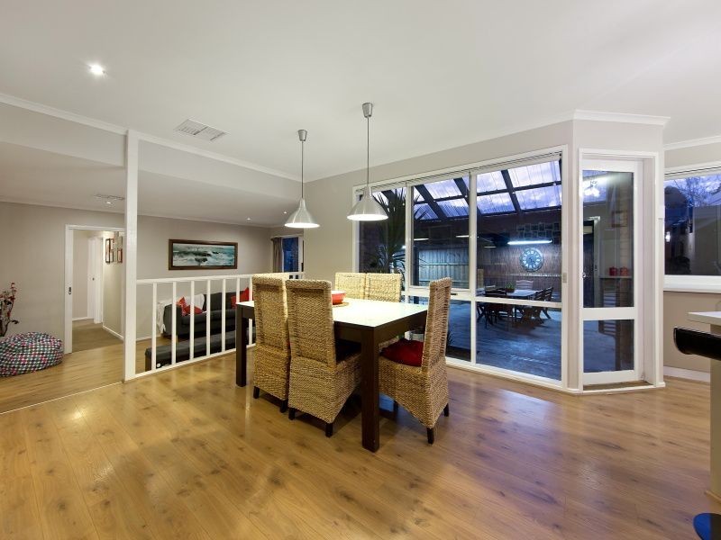 28 Greenacres Court, Langwarrin VIC 3910