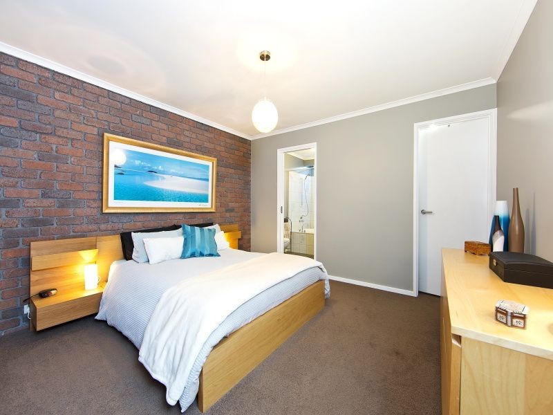 28 Greenacres Court, Langwarrin VIC 3910