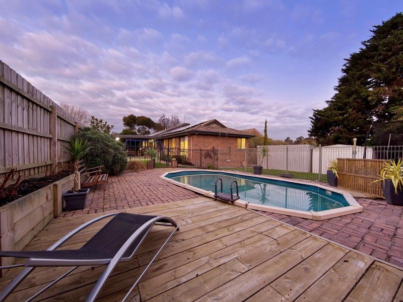 28 Greenacres Court, Langwarrin VIC 3910