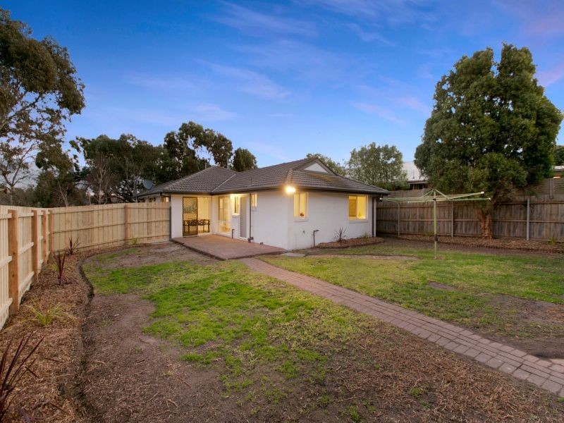 14 Cotoneaster Way, Langwarrin VIC 3910