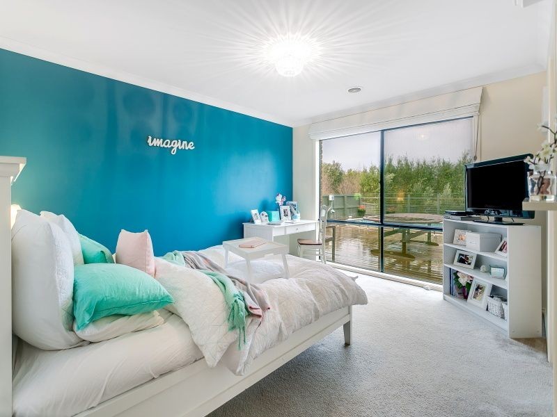 6 Collina Court, Langwarrin VIC 3910