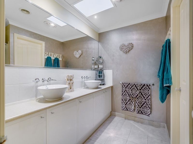 6 Collina Court, Langwarrin VIC 3910